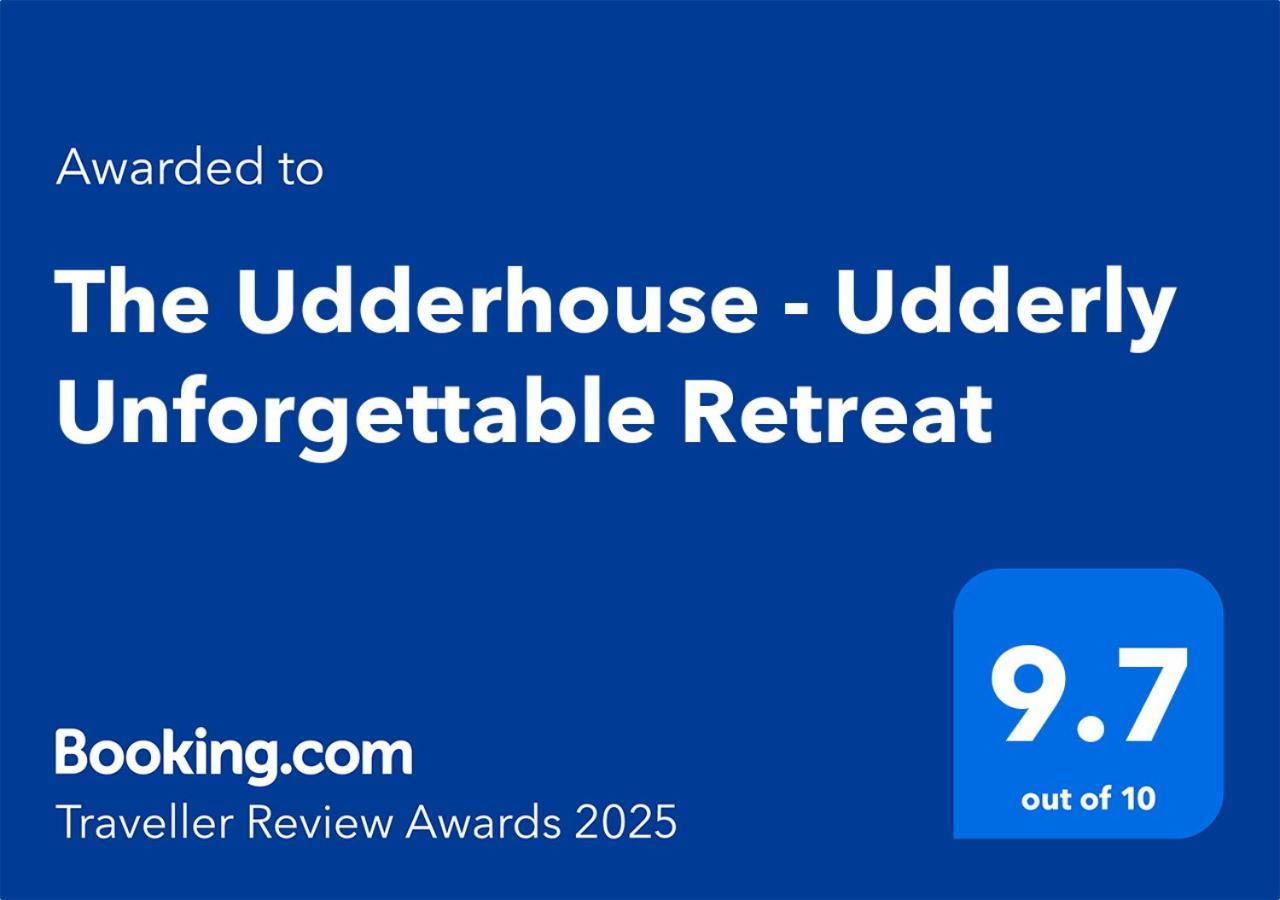 The Udderhouse - Udderly Unforgettable Retreat Villa Donyatt ภายนอก รูปภาพ